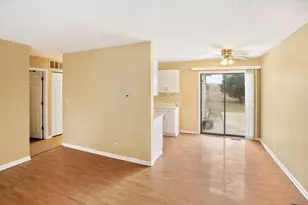 3382 Fox Hill Rd, Aurora, IL 60504 - Photo 6