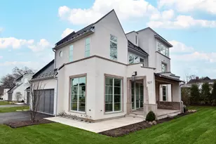 527 Kensington Ct, Hinsdale, IL 60521 - Photo 2