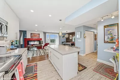 1717 W Crystal Lane #701, Mount Prospect, IL 60056 - Photo 8