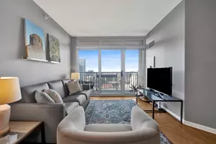 125 S Jefferson St, Chicago, IL 60661 - Photo 2