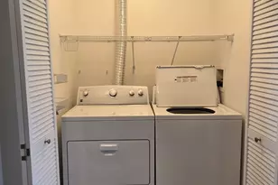 149 N Waters Edge Dr, Glendale Heights, IL 60139 - Photo 12