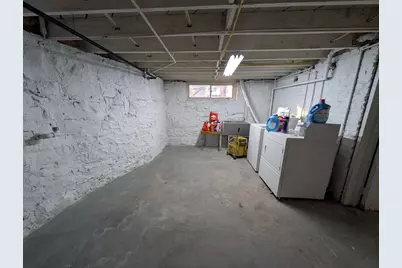 226 W Locust Street, Dekalb, IL 60115 - Photo 26