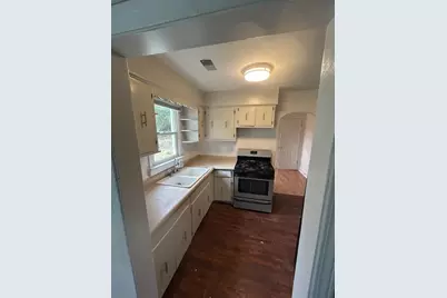 1305 S Wisconsin Avenue, Lombard, IL 60148 - Photo 10