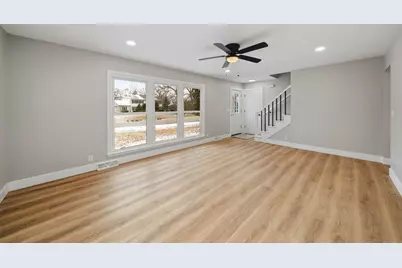 82 Ashlawn Avenue, Oswego, IL 60543 - Photo 4