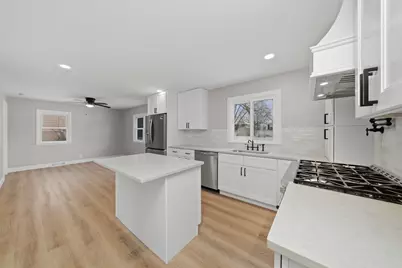 82 Ashlawn Avenue, Oswego, IL 60543 - Photo 8