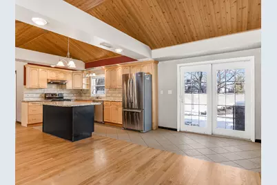 25216 River Road, Lake Barrington, IL 60010 - Photo 8