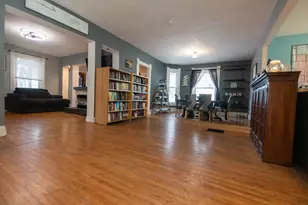 1023 S Peoria Ave, Dixon, IL 61021 - Photo 12