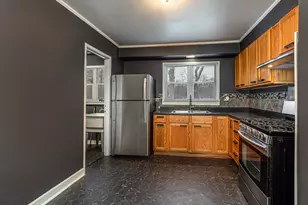 128 Algonquin St, Park Forest, IL 60466 - Photo 6