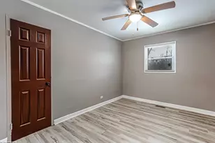 128 Algonquin St, Park Forest, IL 60466 - Photo 10