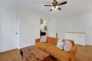 4427 N Lawndale Ave, Chicago, IL 60625 - Photo 6