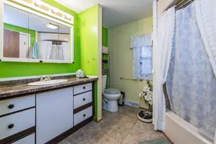 3268 Meadow Dr, Park City, IL 60085 - Photo 16