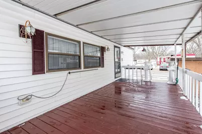 3268 Meadow Drive, Park City, IL 60085 - Photo 4