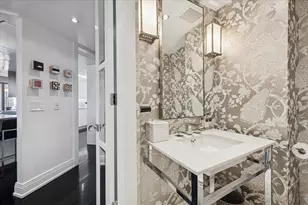 950 N Michigan Ave, Chicago, IL 60611 - Photo 16