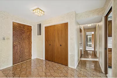 7601 N Lincoln Avenue #415, Skokie, IL 60077 - Photo 2