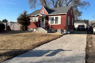 1035 Allaire Ave, Aurora, IL 60506 - Photo 2