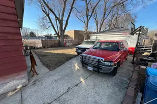 1035 Allaire Ave, Aurora, IL 60506 - Photo 4