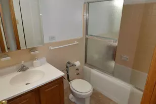 4180 N Marine Dr, Chicago, IL 60613 - Photo 6