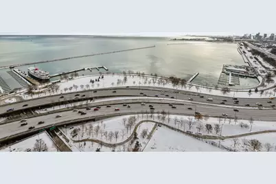 400 E Randolph Street #3209, Chicago, IL 60601 - Photo 14