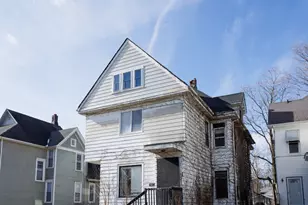 427 S Chicago Ave, Kankakee, IL 60901 - Photo 2