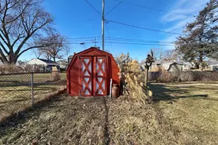 2406 Brittany Ln, Rock Island, IL 61201 - Photo 32