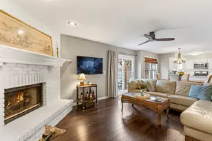 27W214 Heather Ln, Winfield, IL 60190 - Photo 6