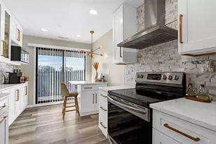 5200 Oakton St, Skokie, IL 60077 - Photo 10