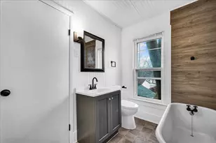 449 N 3rd Ave, Canton, IL 61520 - Photo 20