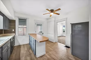 449 N 3rd Ave, Canton, IL 61520 - Photo 8