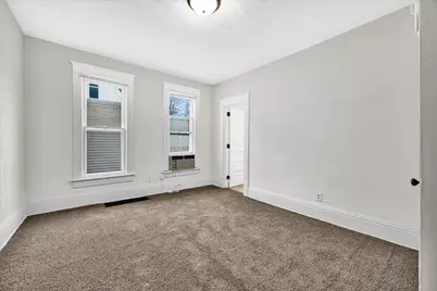 449 N 3rd Avenue, Canton, IL 61520 - Photo 12