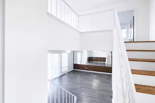 1360 Devonshire Ln, Hoffman Estates, IL 60169 - Photo 26