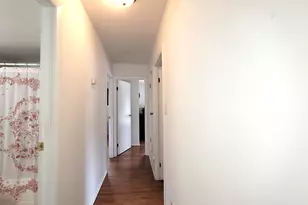 1360 Devonshire Ln, Hoffman Estates, IL 60169 - Photo 16