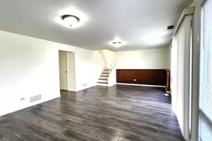 1360 Devonshire Ln, Hoffman Estates, IL 60169 - Photo 34