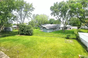 1360 Devonshire Ln, Hoffman Estates, IL 60169 - Photo 26