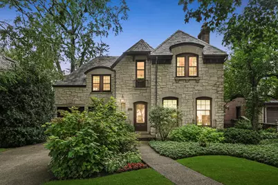 [Address not provided], River Forest, IL 60305 - Photo 2