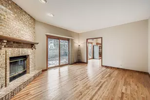 845 Harmon Blvd, Hoffman Estates, IL 60169 - Photo 12