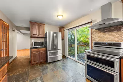 18000 Armitage Court, Homewood, IL 60430 - Photo 10