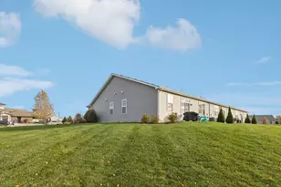 952 Darwin St, North Aurora, IL 60542 - Photo 20