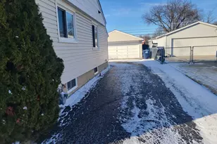 2382 S Scott Street S, Des Plaines, IL 60018 - Photo 2