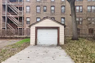 7133 S Constance Ave, Chicago, IL 60649 - Photo 4