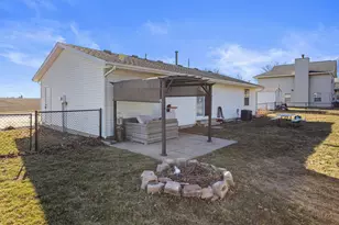 610 E Roosevelt Rd, Philo, IL 61864 - Photo 30