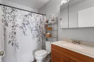 610 E Roosevelt Rd, Philo, IL 61864 - Photo 14