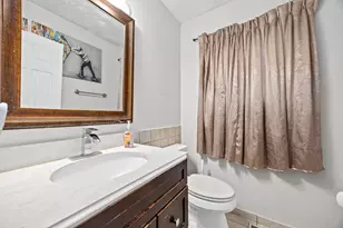 1823 Whaler Ln, Hanover Park, IL 60133 - Photo 4