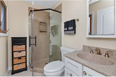 1204 Sleepy Hollow Lane, Darien, IL 60561 - Photo 14