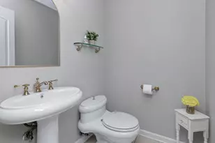 1204 Sleepy Hollow Ln, Darien, IL 60561 - Photo 12