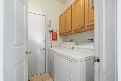 1095 Ellsworth Drive, Grayslake, IL 60030 - Photo 12