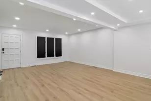 325 Colony Green Dr, Bloomingdale, IL 60108 - Photo 4