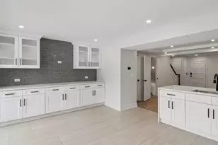 325 Colony Green Dr, Bloomingdale, IL 60108 - Photo 12