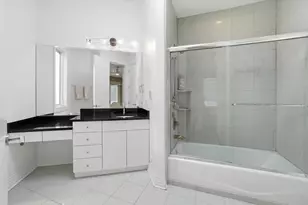 920 St Stephens Green, Oak Brook, IL 60523 - Photo 56