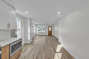 3243 W 112th Pl, Chicago, IL 60655 - Photo 4