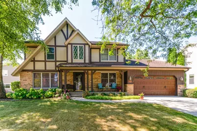 1515 Forever Avenue, Libertyville, IL 60048 - Photo 1